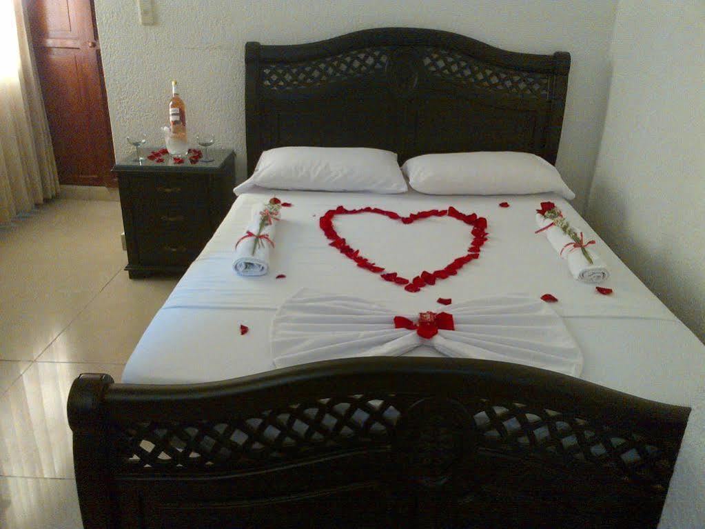Hotel La Casa Del Turista Cartagena Luaran gambar